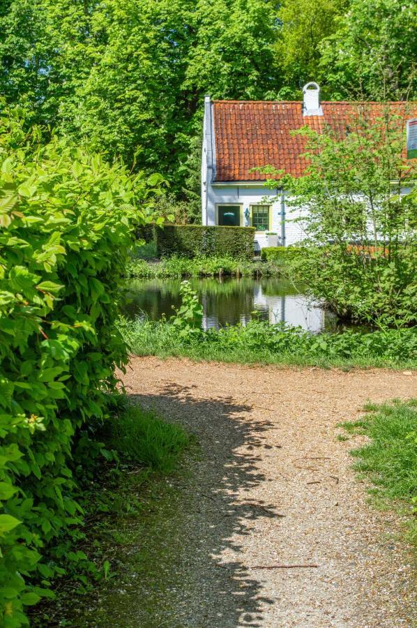 Het Kasteel Van Rhoon Het Koetshuys B&B 외부 사진